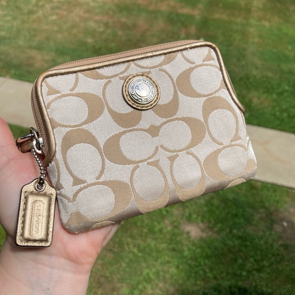 Coach Handbags - Coach Daisy Signature C Light Khaki & Gold Tone Square Zipper Wallet Wristlet